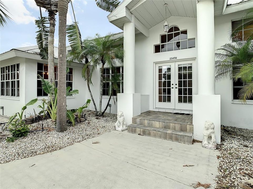 待售: $850,000 (4 贝兹, 3 浴室, 4641 平方英尺)