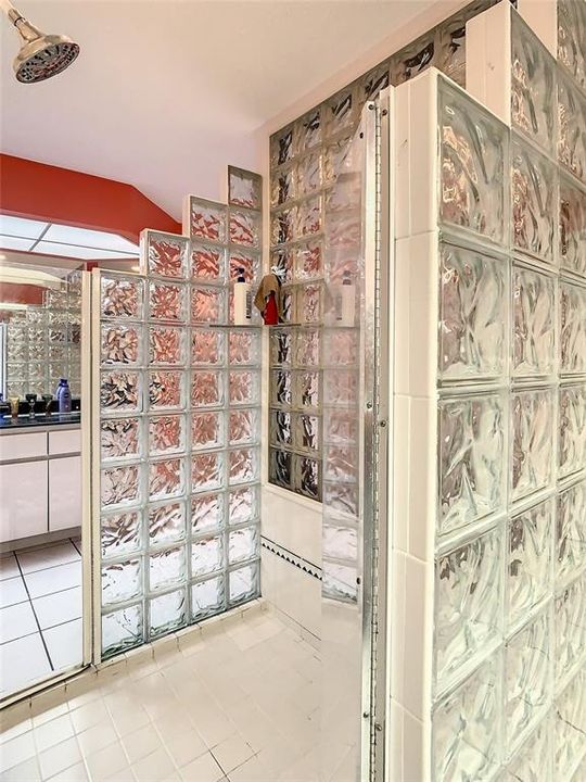 待售: $850,000 (4 贝兹, 3 浴室, 4641 平方英尺)