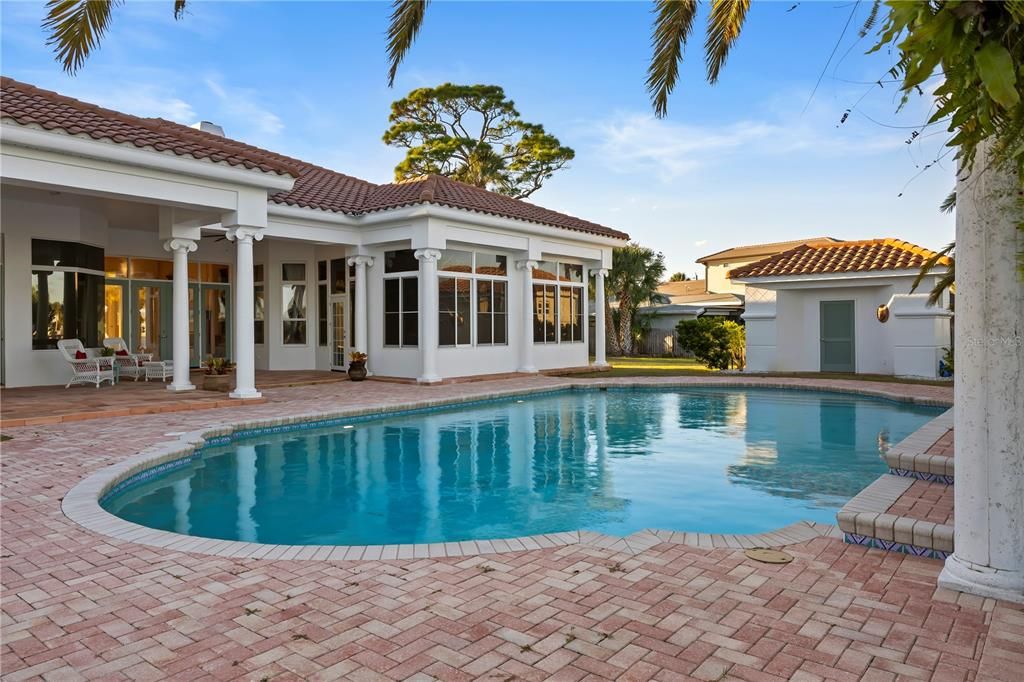 待售: $2,000,000 (3 贝兹, 3 浴室, 3476 平方英尺)