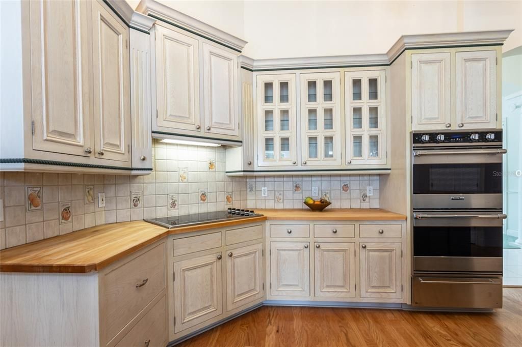 待售: $2,000,000 (3 贝兹, 3 浴室, 3476 平方英尺)