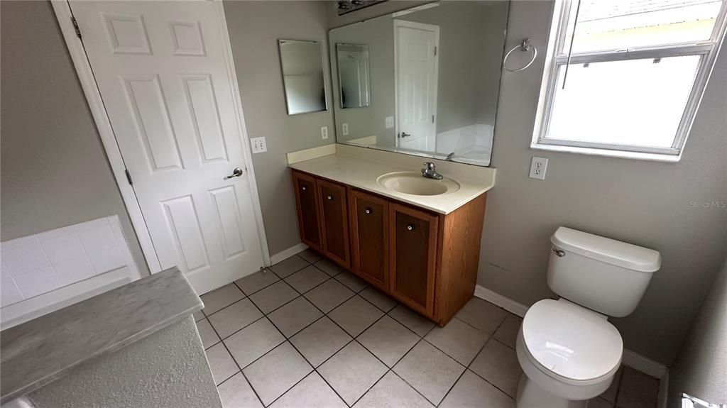 For Rent: $2,800 (4 beds, 2 baths, 2900 Square Feet)