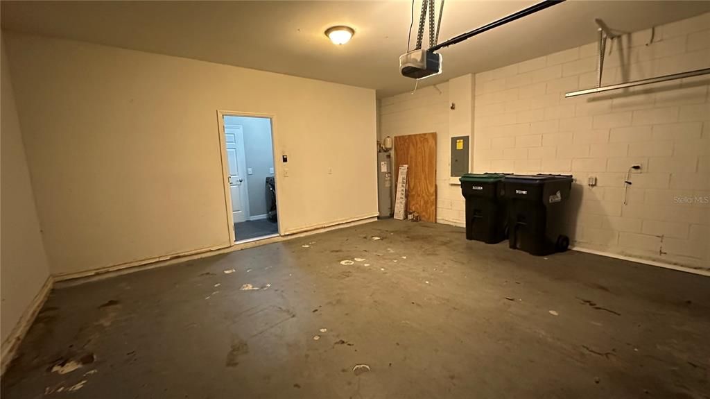 For Rent: $2,800 (4 beds, 2 baths, 2900 Square Feet)