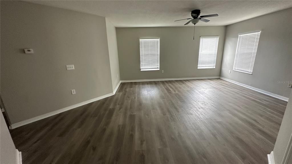 For Rent: $2,800 (4 beds, 2 baths, 2900 Square Feet)