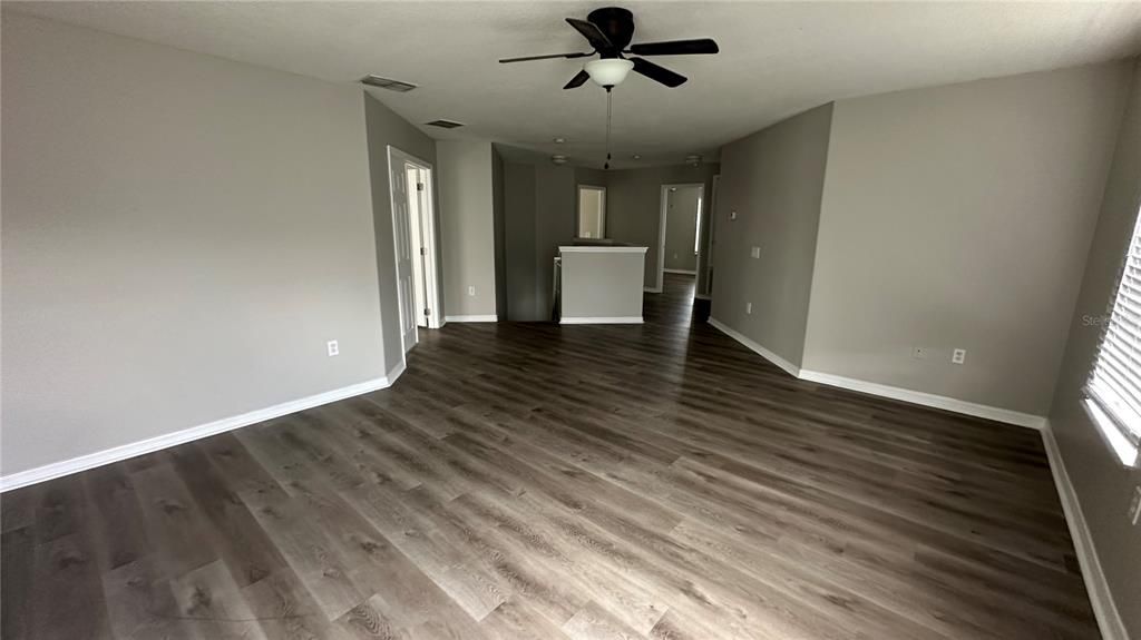 For Rent: $2,800 (4 beds, 2 baths, 2900 Square Feet)