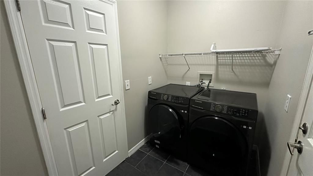 For Rent: $2,800 (4 beds, 2 baths, 2900 Square Feet)