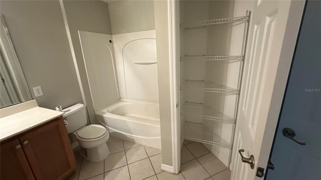 For Rent: $2,800 (4 beds, 2 baths, 2900 Square Feet)