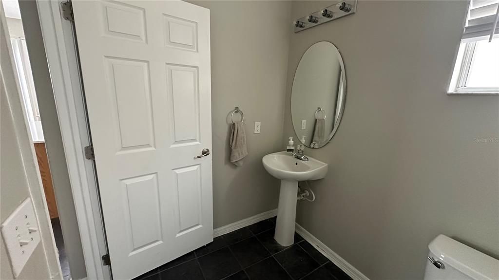 For Rent: $2,800 (4 beds, 2 baths, 2900 Square Feet)