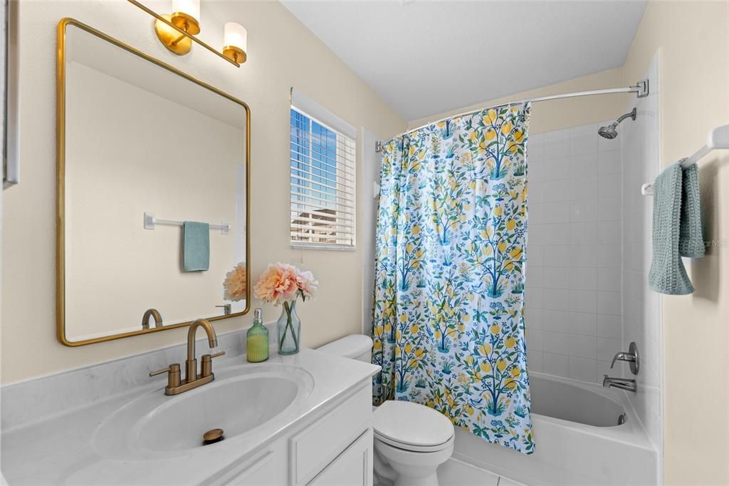 Activo con contrato: $699,000 (3 camas, 2 baños, 1644 Pies cuadrados)