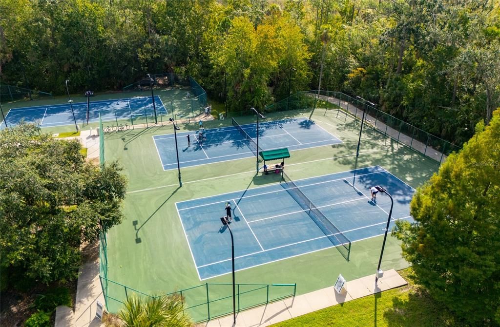 Activo con contrato: $699,000 (3 camas, 2 baños, 1644 Pies cuadrados)