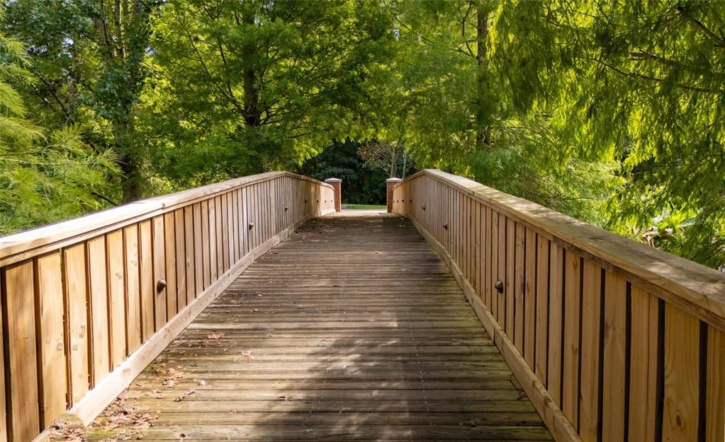 Activo con contrato: $699,000 (3 camas, 2 baños, 1644 Pies cuadrados)