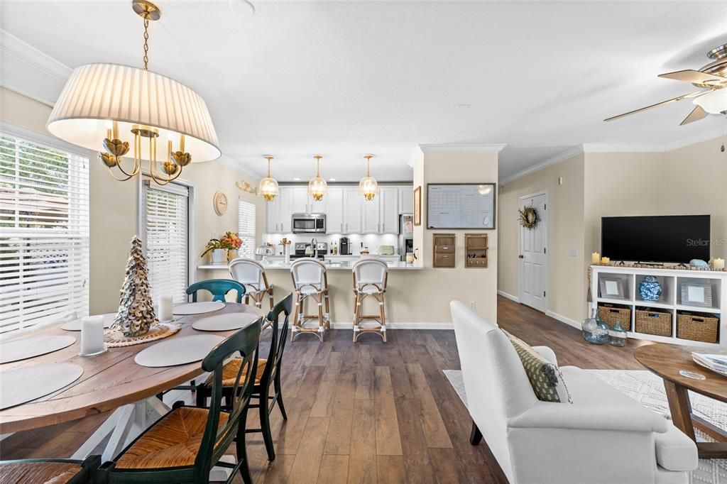 Activo con contrato: $699,000 (3 camas, 2 baños, 1644 Pies cuadrados)