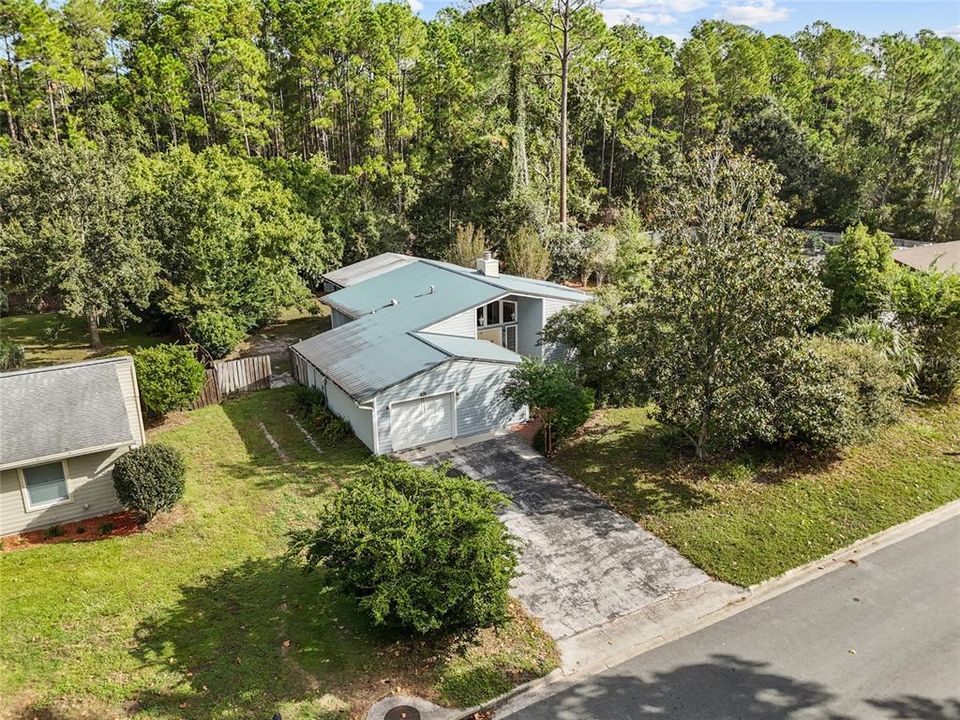 Под контрактом: $240,000 (3 спален, 2 ванн, 1359 Квадратных фут)