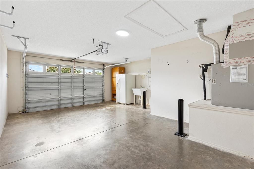 合同活跃: $279,900 (2 贝兹, 2 浴室, 1188 平方英尺)