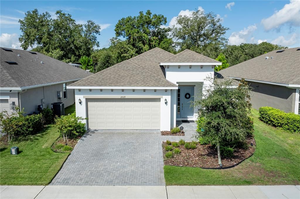 合同活跃: $499,000 (4 贝兹, 3 浴室, 1779 平方英尺)