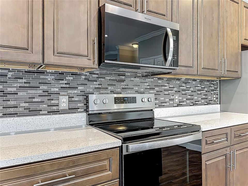 待售: $700,000 (4 贝兹, 3 浴室, 2927 平方英尺)