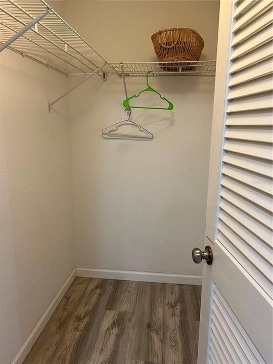 Activo con contrato: $1,800 (3 camas, 2 baños, 1702 Pies cuadrados)