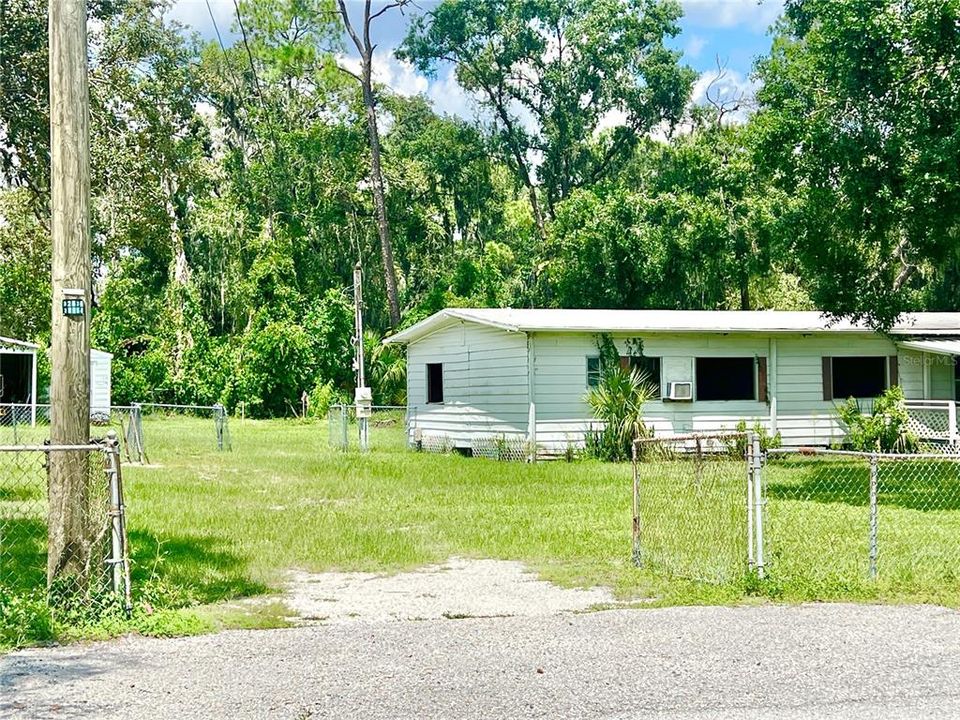 待售: $184,000 (0.86 acres)