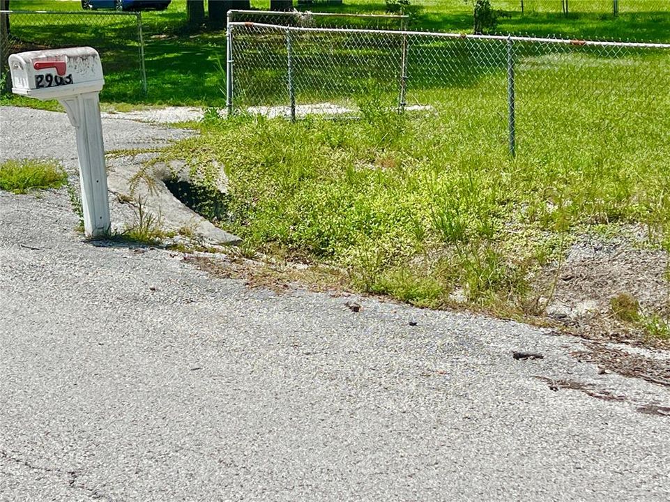 待售: $184,000 (0.86 acres)