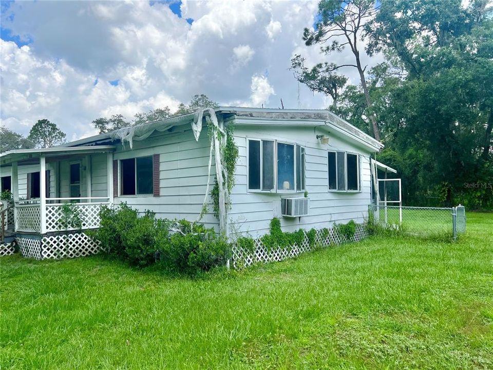 待售: $184,000 (0.86 acres)