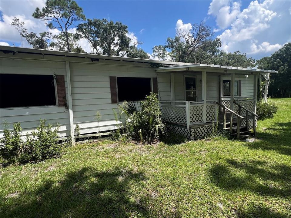 待售: $184,000 (0.86 acres)