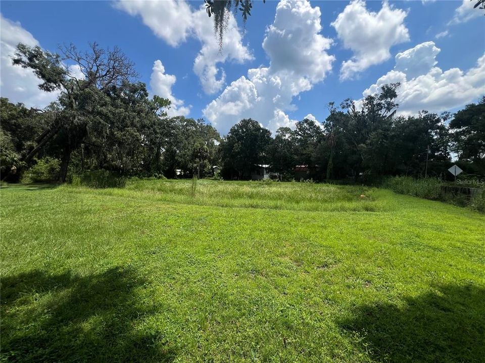 待售: $184,000 (0.86 acres)