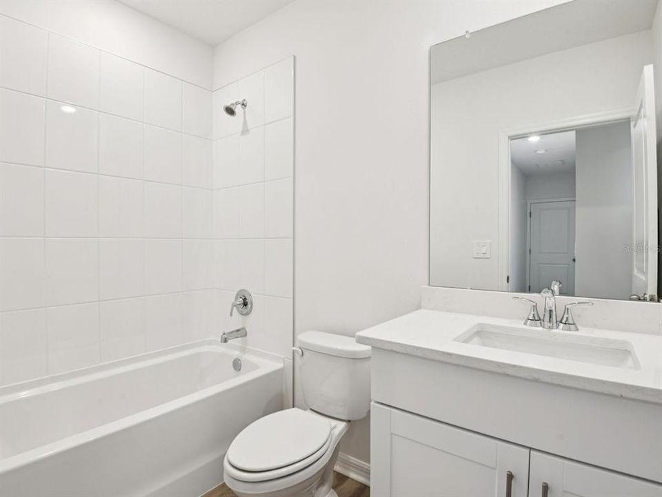 На продажу: $267,660 (3 спален, 2 ванн, 1269 Квадратных фут)