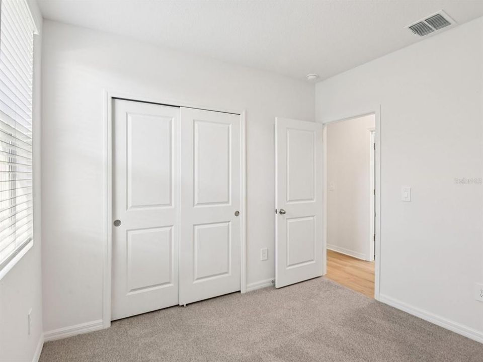 На продажу: $267,660 (3 спален, 2 ванн, 1269 Квадратных фут)