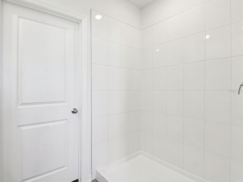 На продажу: $267,660 (3 спален, 2 ванн, 1269 Квадратных фут)