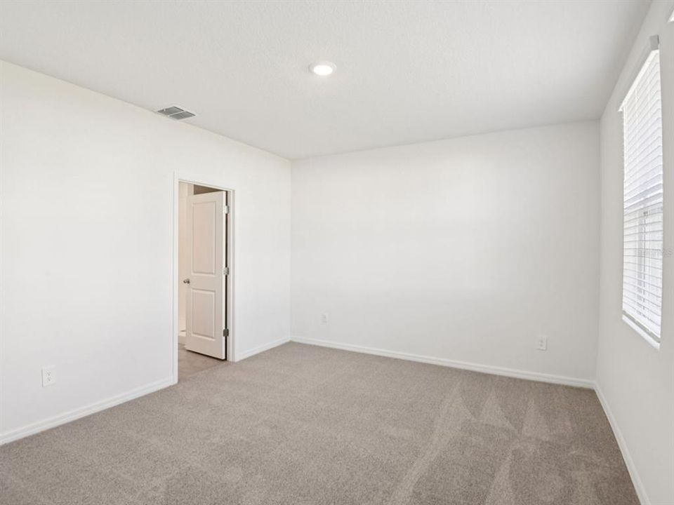 На продажу: $267,660 (3 спален, 2 ванн, 1269 Квадратных фут)