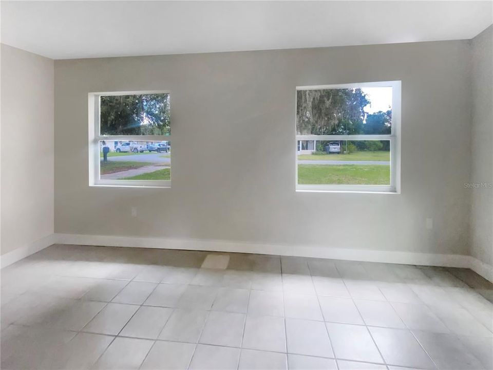 Active With Contract: $239,999 (3 beds, 2 baths, 1300 Square Feet)