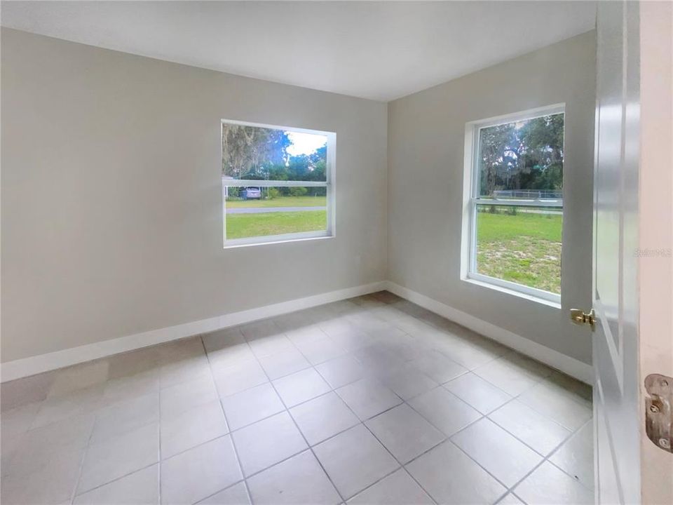 Active With Contract: $239,999 (3 beds, 2 baths, 1300 Square Feet)