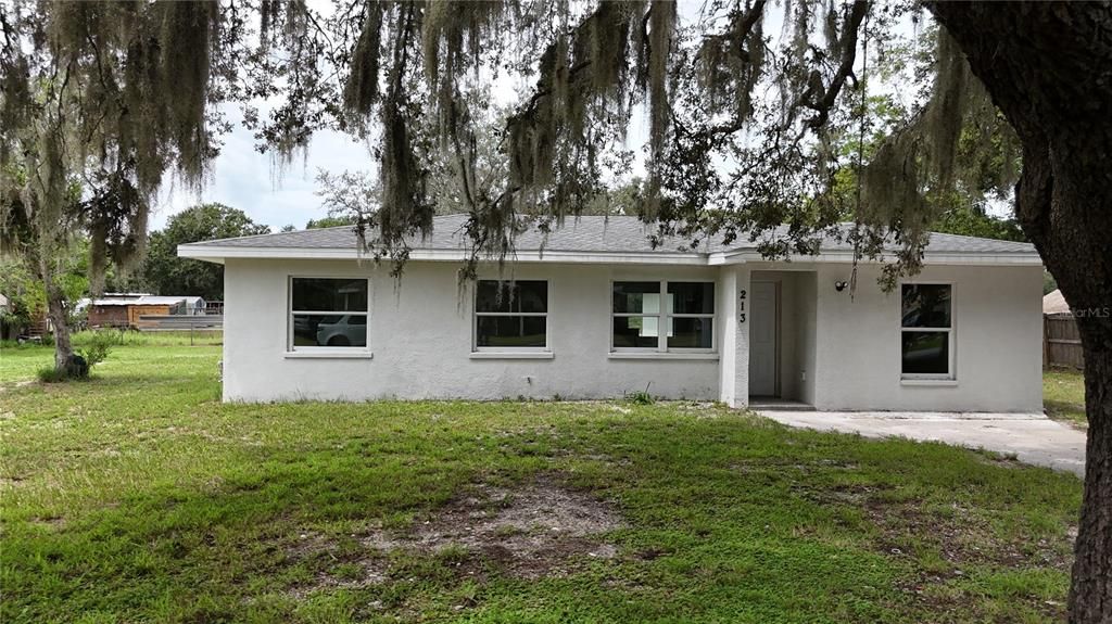 Active With Contract: $239,999 (3 beds, 2 baths, 1300 Square Feet)