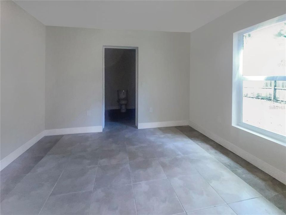 Active With Contract: $239,999 (3 beds, 2 baths, 1300 Square Feet)