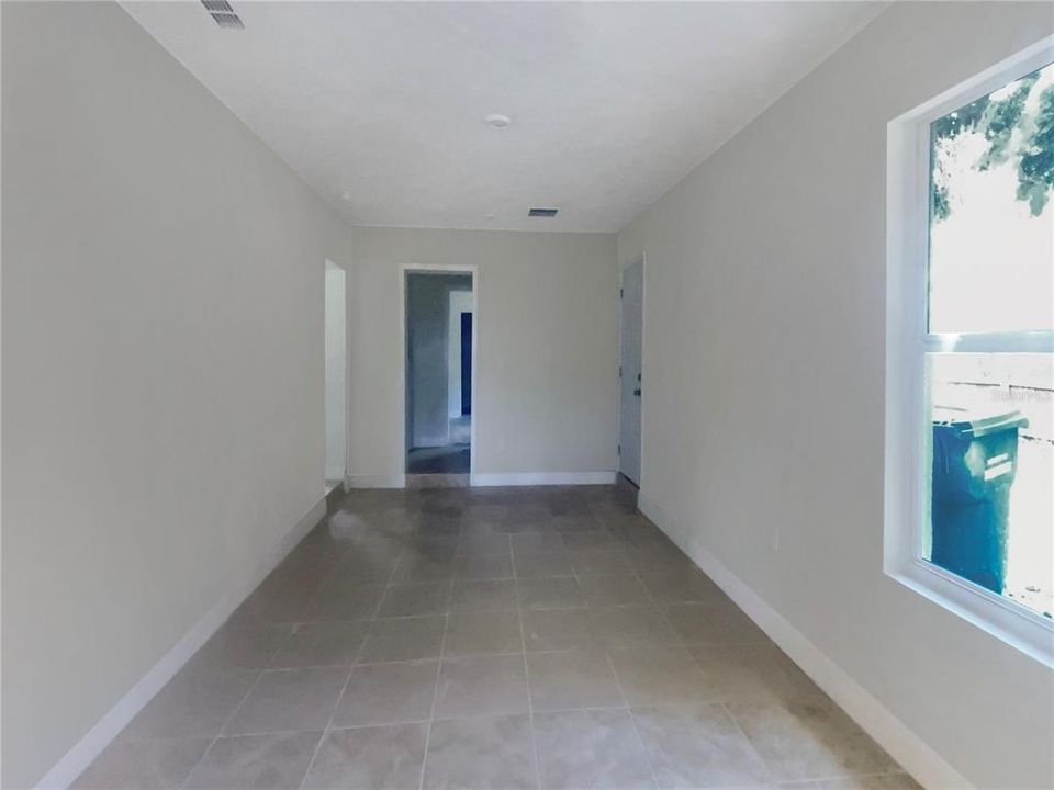 Active With Contract: $239,999 (3 beds, 2 baths, 1300 Square Feet)