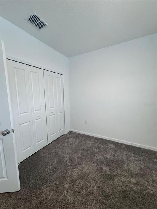 合同活跃: $2,000 (3 贝兹, 2 浴室, 1689 平方英尺)