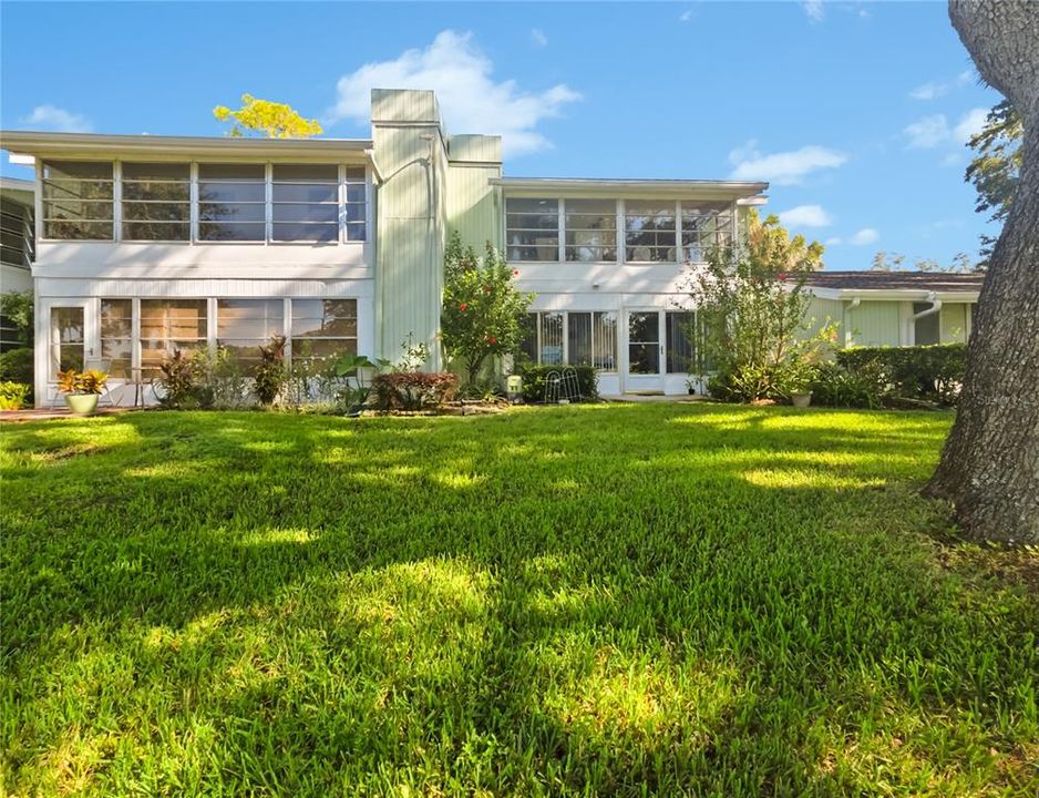 На продажу: $139,900 (2 спален, 1 ванн, 1054 Квадратных фут)