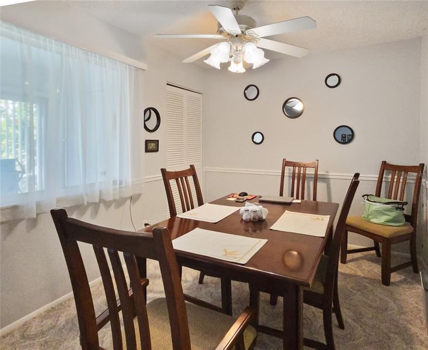 На продажу: $139,900 (2 спален, 1 ванн, 1054 Квадратных фут)