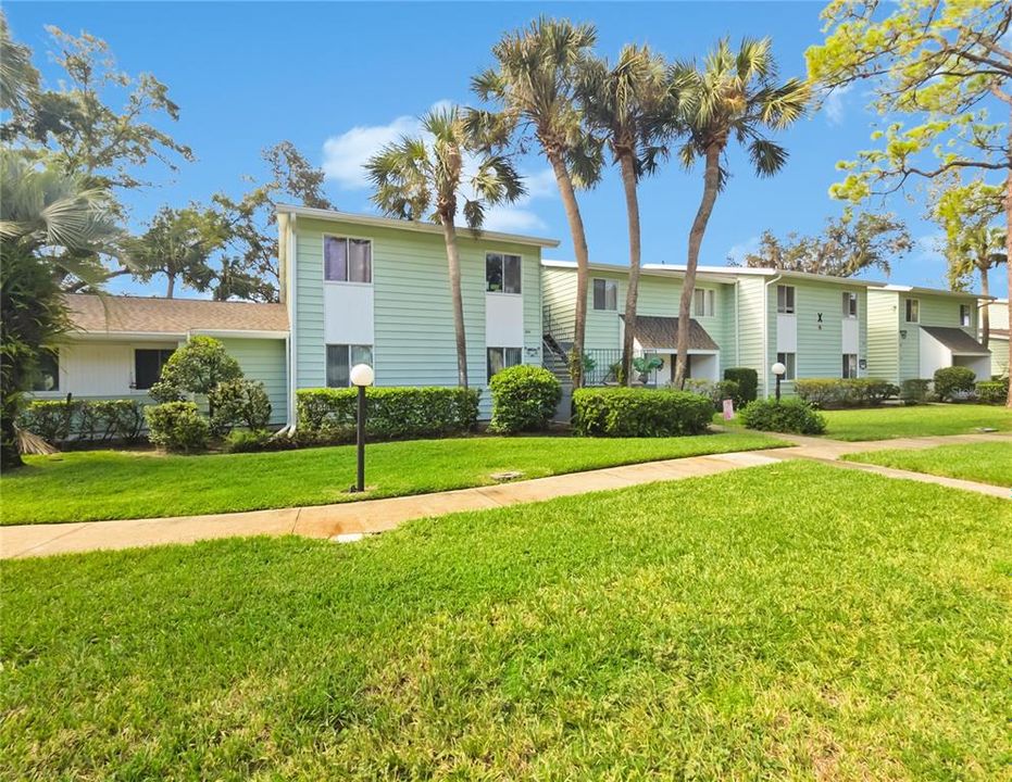 На продажу: $139,900 (2 спален, 1 ванн, 1054 Квадратных фут)