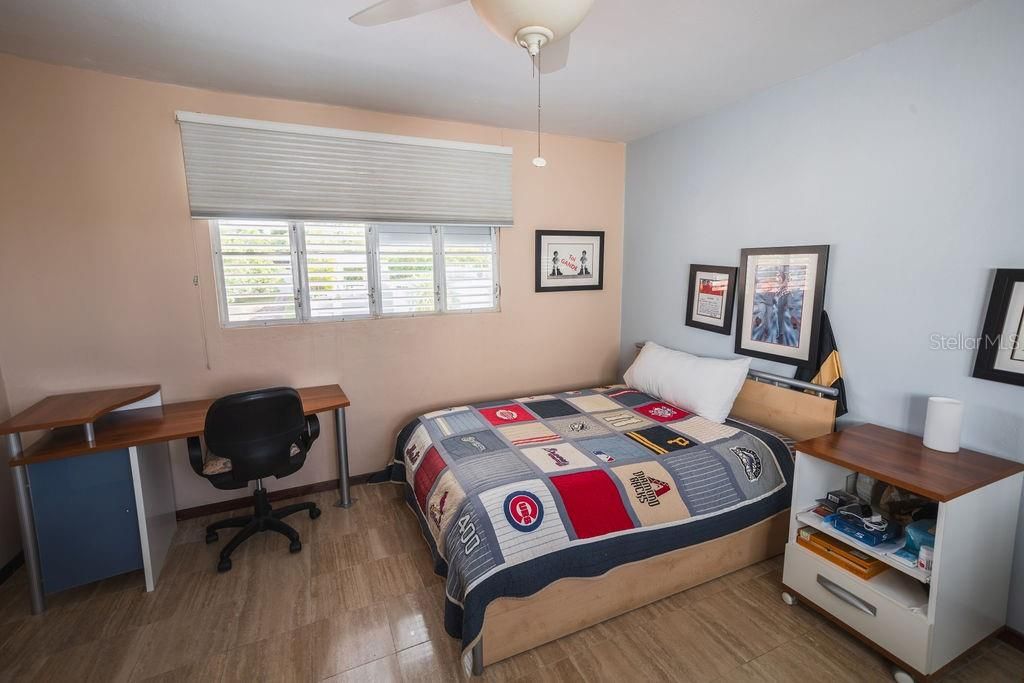 На продажу: $1,600,000 (5 спален, 4 ванн, 3410 Квадратных фут)