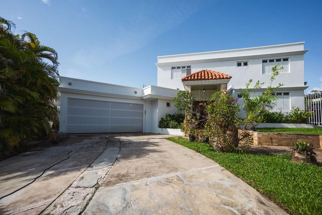 На продажу: $1,600,000 (5 спален, 4 ванн, 3410 Квадратных фут)