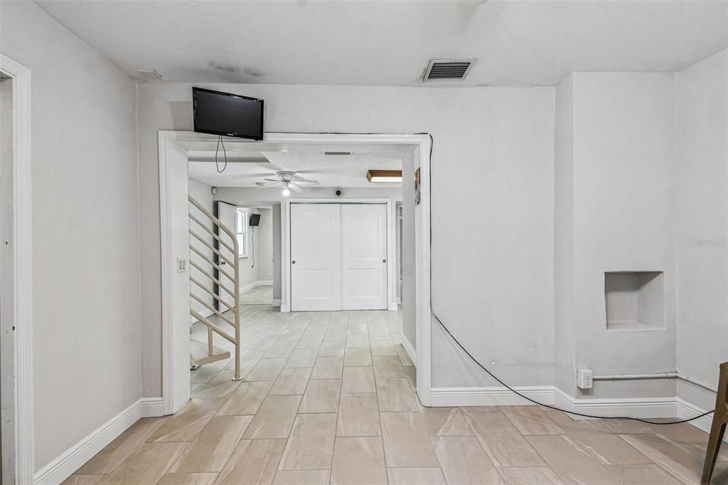 For Sale: $1,199,000 (3 beds, 2 baths, 2310 Square Feet)