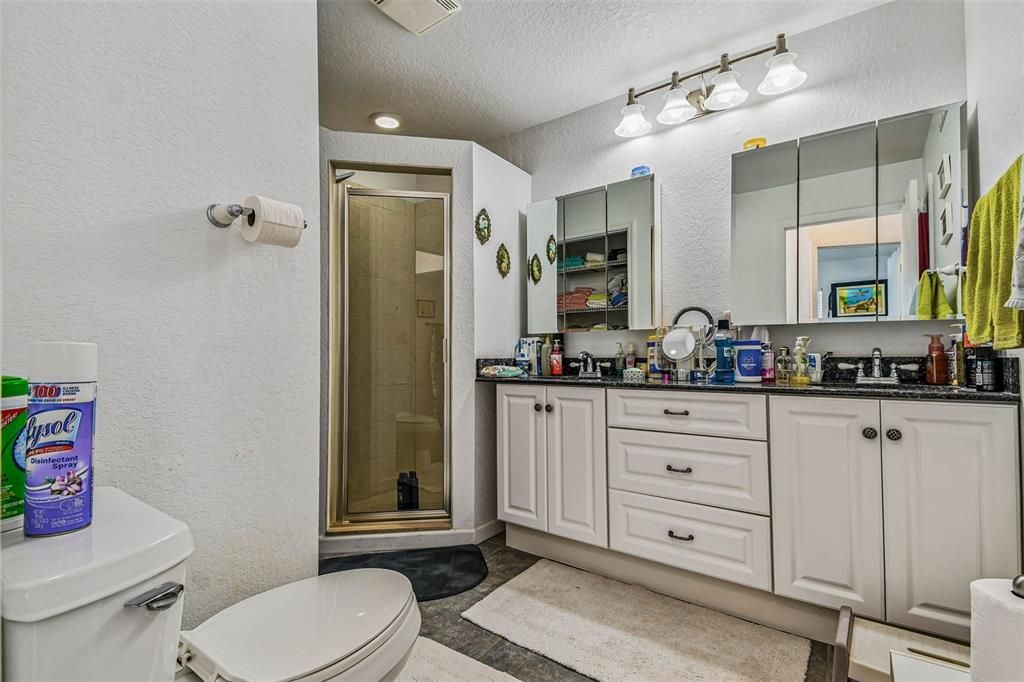 For Sale: $1,199,000 (3 beds, 2 baths, 2310 Square Feet)