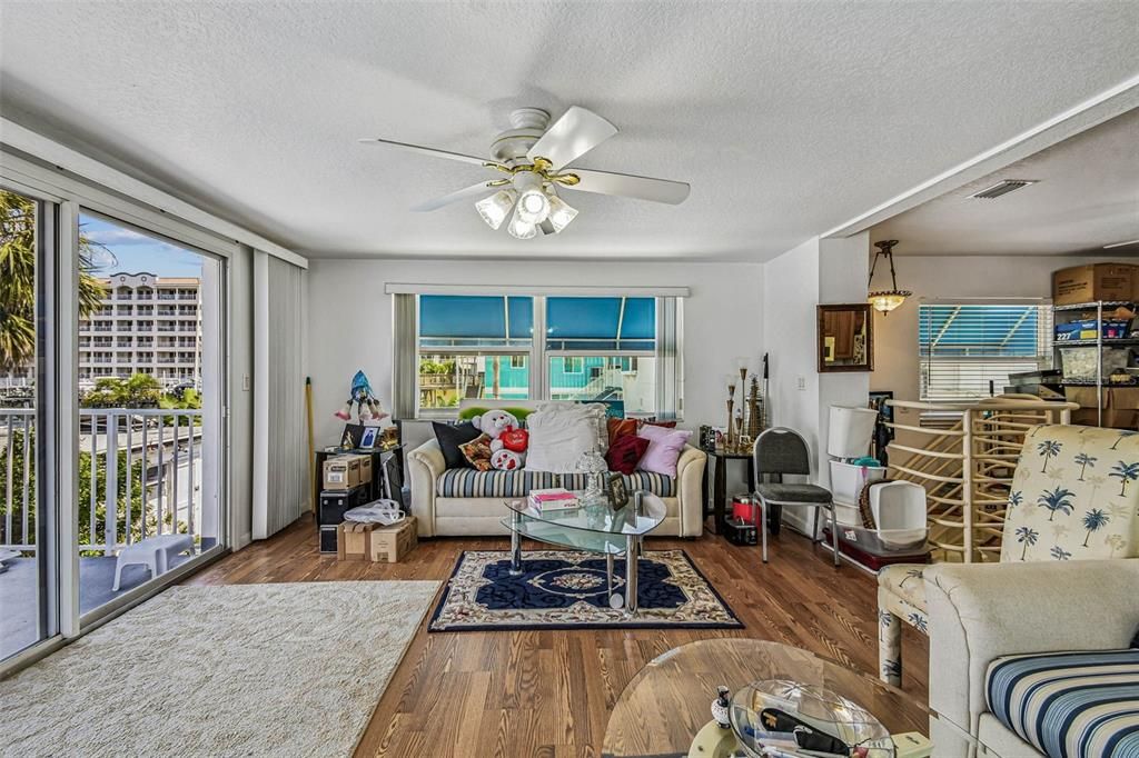 For Sale: $1,199,000 (3 beds, 2 baths, 2310 Square Feet)