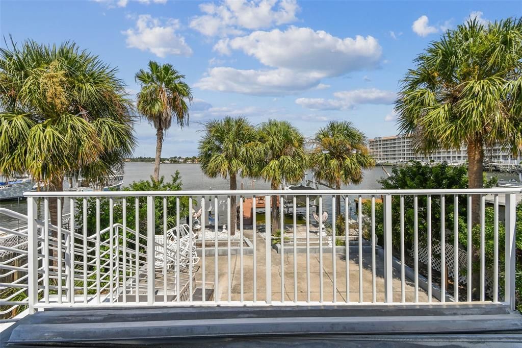 For Sale: $1,199,000 (3 beds, 2 baths, 2310 Square Feet)