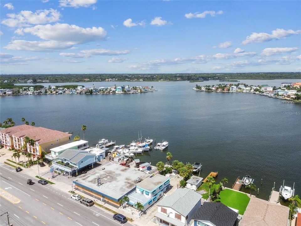 For Sale: $1,199,000 (3 beds, 2 baths, 2310 Square Feet)