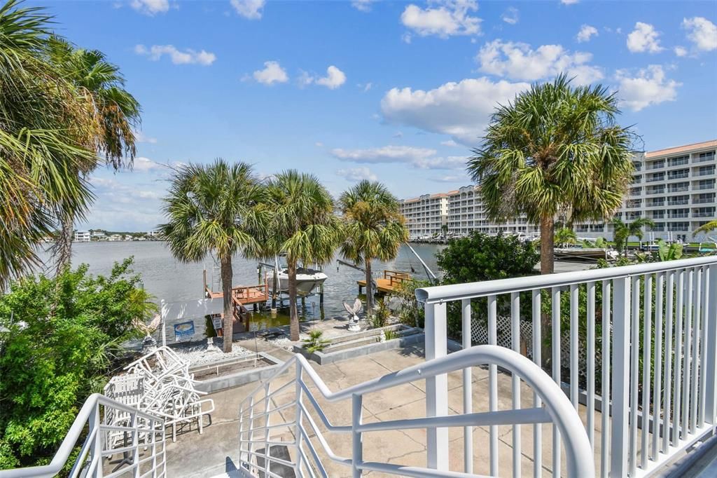 For Sale: $1,199,000 (3 beds, 2 baths, 2310 Square Feet)