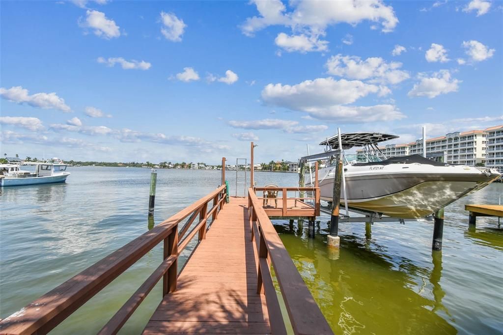 For Sale: $1,199,000 (3 beds, 2 baths, 2310 Square Feet)