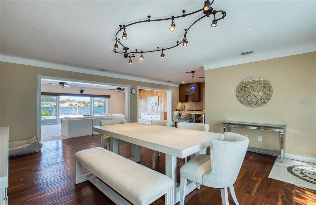 En Renta: $7,000 (3 camas, 2 baños, 2049 Pies cuadrados)