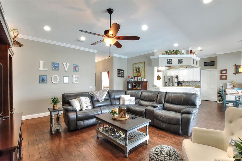 待售: $679,900 (3 贝兹, 2 浴室, 2491 平方英尺)