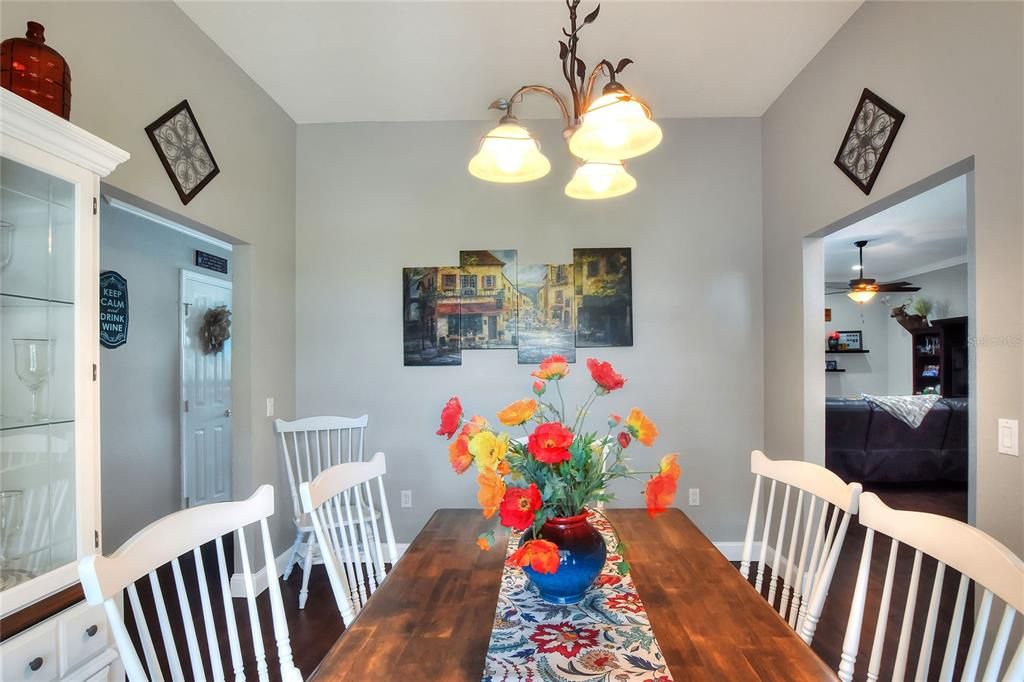 待售: $679,900 (3 贝兹, 2 浴室, 2491 平方英尺)